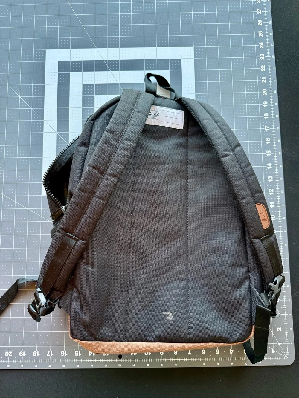 Herschel Heritage Backpack Black Tan * 24L * Signature Diamond